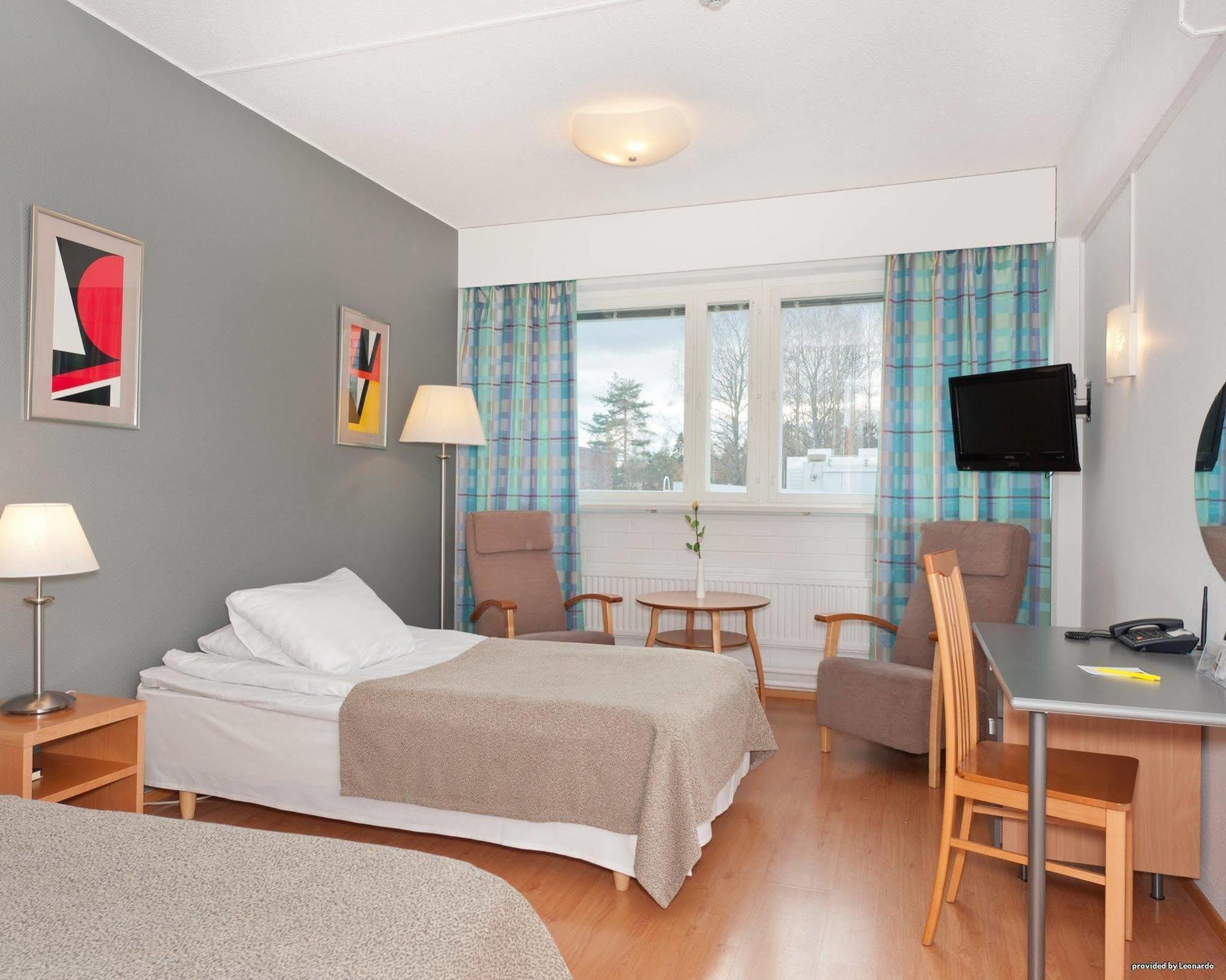 Economy Hotel Savonia Куопіо Екстер'єр фото